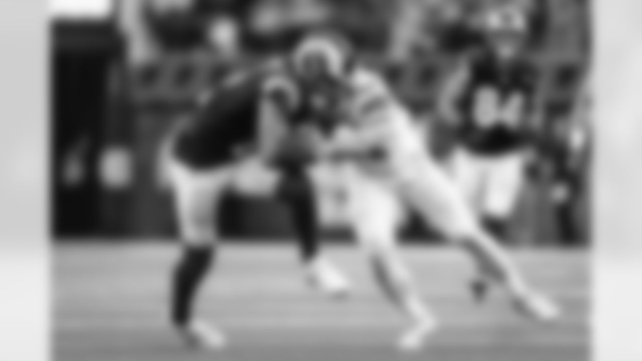 The Los Angeles Rams take on the Detroit Lions in week 15 of the 2025 NFL regular season.