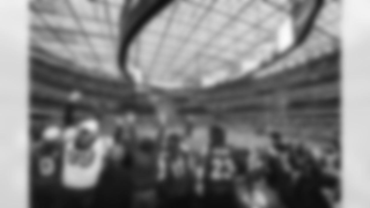 The Los Angeles Rams take on the Arizona Cardinals in week 18 of the 2025 NFL regular season.