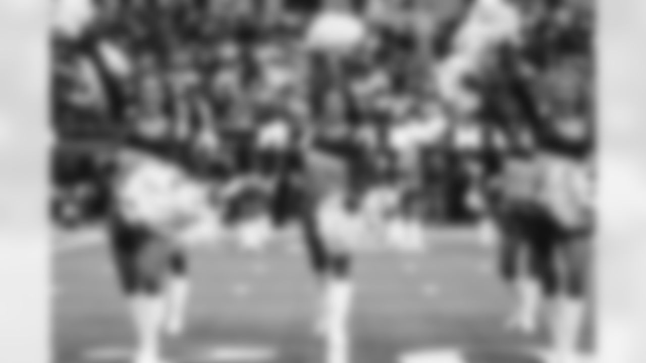 E_260104_Rams_vs_Cardinals_TE_433