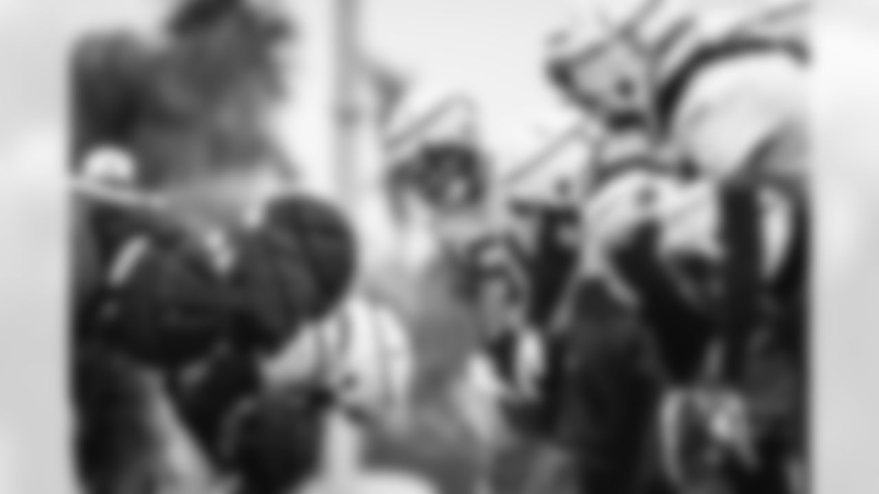 E_251112_Regular_Season_Week11_Practice_0068