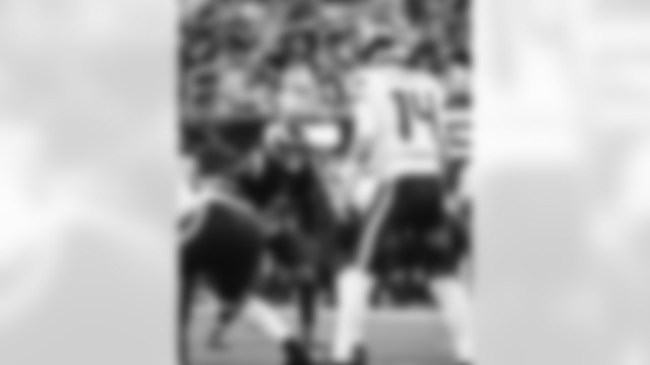 The Los Angeles Rams take on the Seattle Seahawks in week 11 of the 2025 NFL regular season.