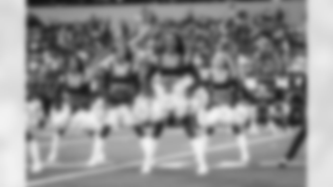 The Los Angeles Rams take on the Detroit Lions in week 15 of the 2025 NFL regular season.