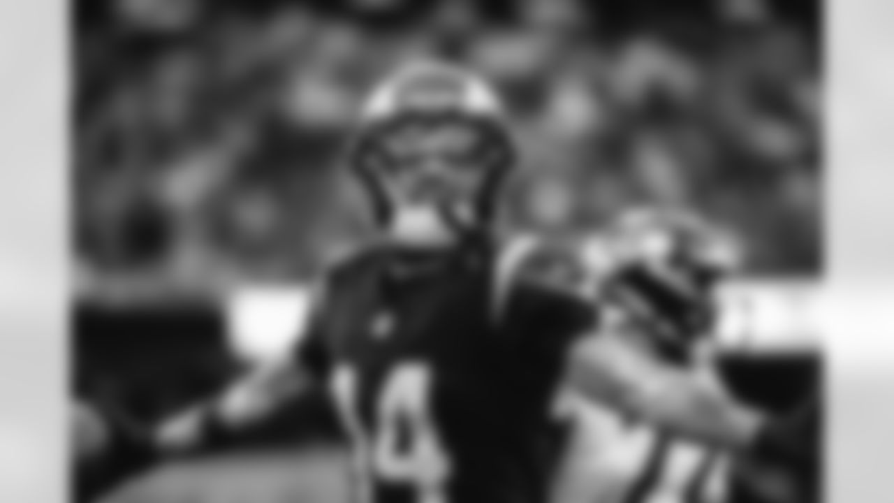 The Los Angeles Rams take on the Seattle Seahawks in week 11 of the 2025 NFL regular season.