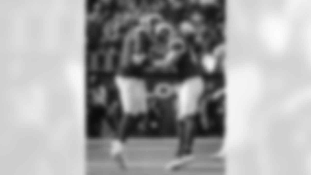 The Los Angeles Rams take on the Detroit Lions in week 15 of the 2025 NFL regular season.