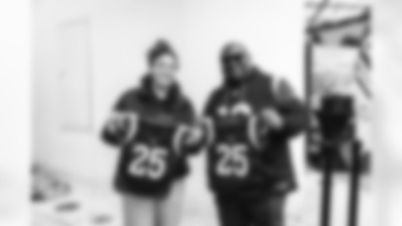 The Los Angeles Rams take on the Seattle Seahawks in week 11 of the 2025 NFL regular season.