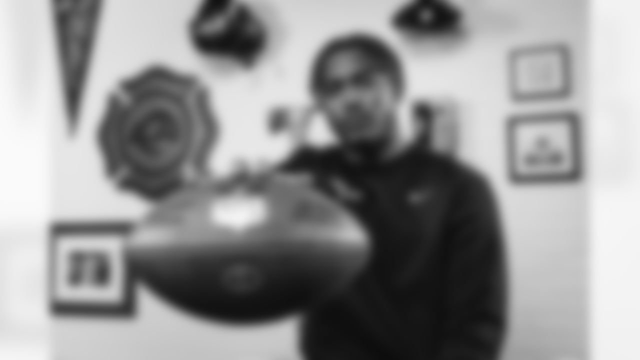 82 WR Tru Edwards