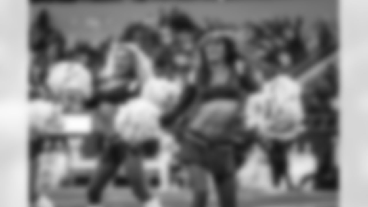 The Los Angeles Rams take on the Detroit Lions in week 15 of the 2025 NFL regular season.