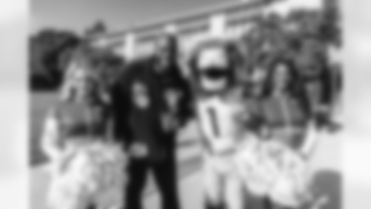 251219_Pacsun_Loads_Of_Love_RH_00129