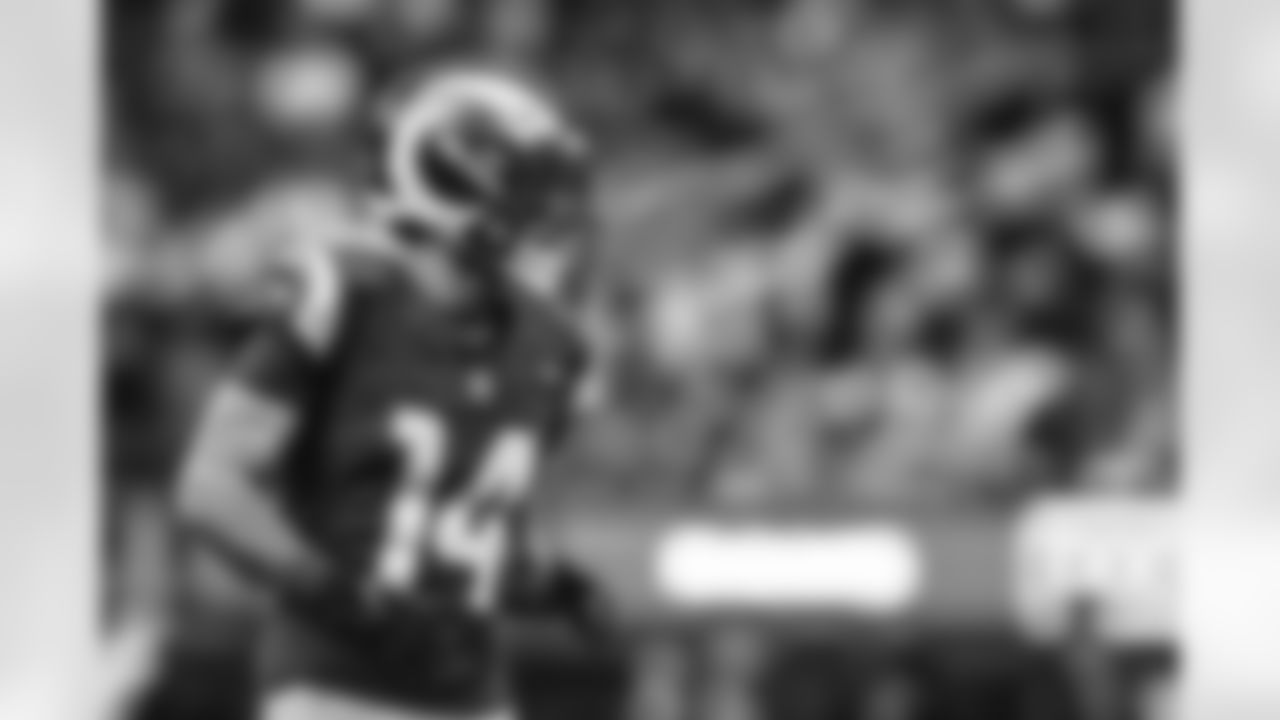 The Los Angeles Rams take on the Arizona Cardinals in week 18 of the 2025 NFL regular season.