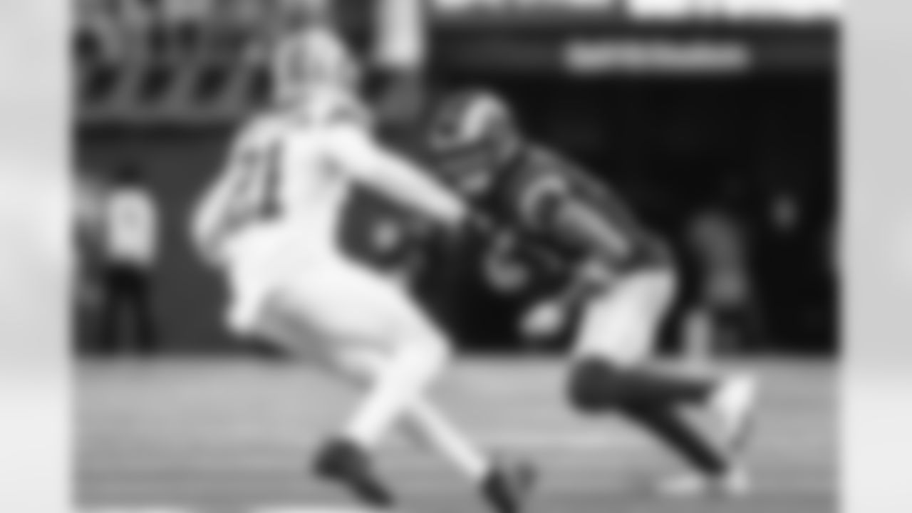 The Los Angeles Rams take on the Detroit Lions in week 15 of the 2025 NFL regular season.