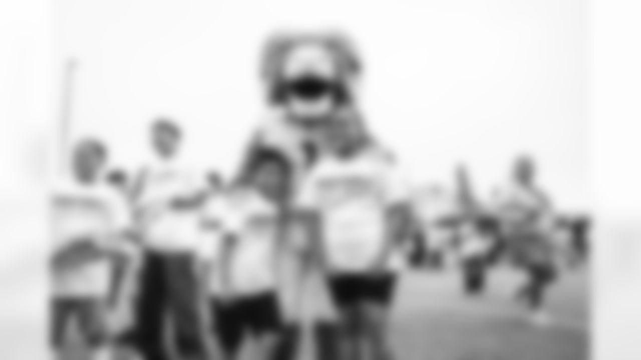 E_250914_Football_Meets_Football_Clinic_JM_0045