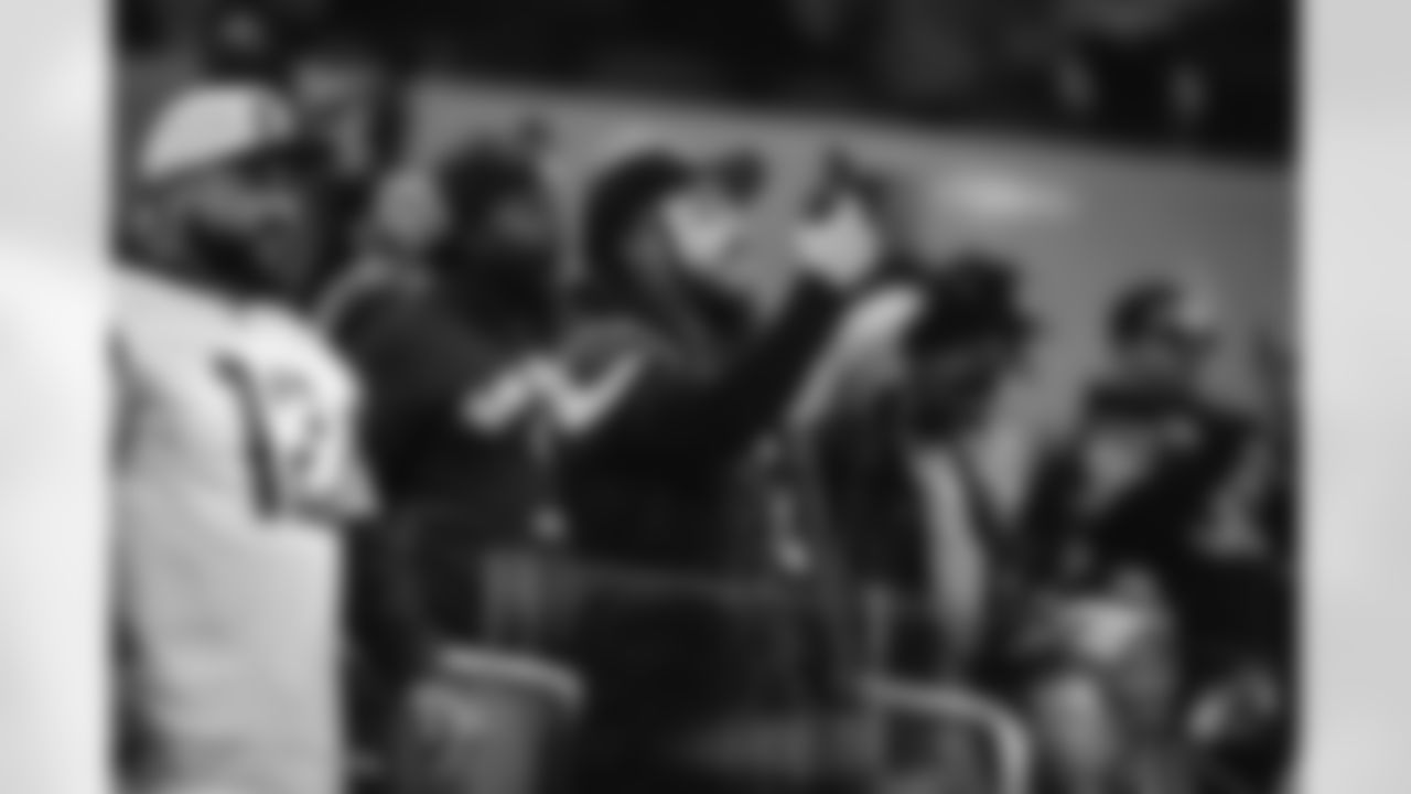 E_260104_Rams_vs_Cardinals_TE_672