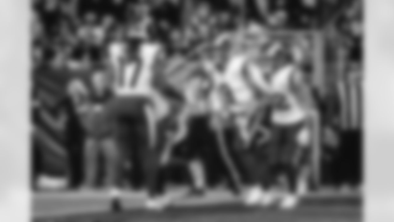 The Los Angeles Rams take on the Carolina Panthers in the wild card round of the 2025 NFL post season.