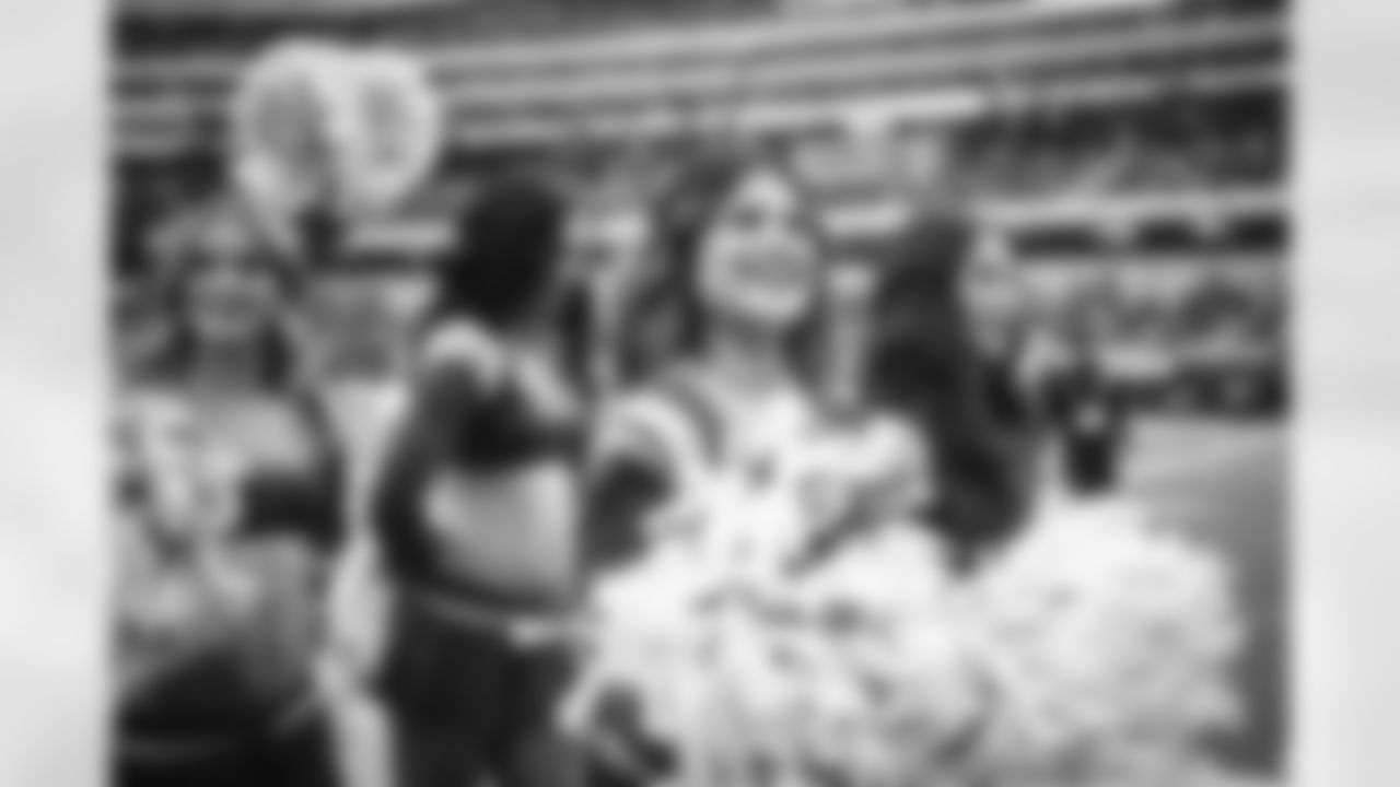 The Los Angeles Rams take on the Arizona Cardinals at SoFi Stadium in Week 18 of the 2025 season.