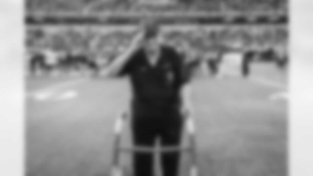 The Los Angeles Rams take on the New Orleans Saints in week 9 of the 2025 NFL regular season.