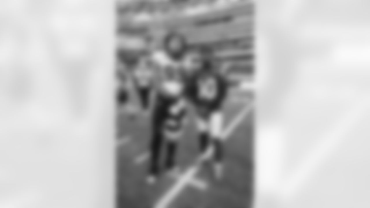 The Los Angeles Rams take on the New Orleans Saints in week 9 of the 2025 NFL regular season.