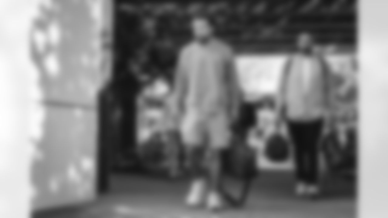 88 WR Jordan Whittington travels to Levi's Stadium for today's Week 10 matchup against the 49ers.