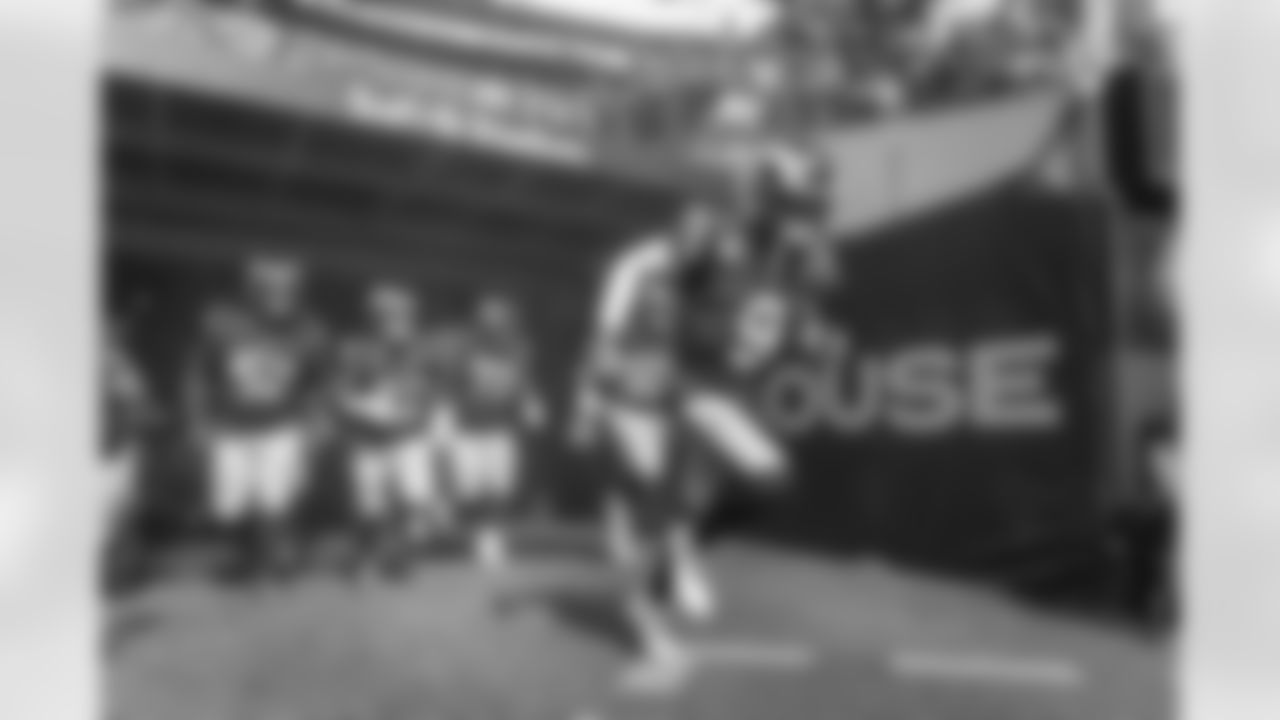 The Los Angeles Rams take on the New Orleans Saints in week 9 of the 2025 NFL regular season.