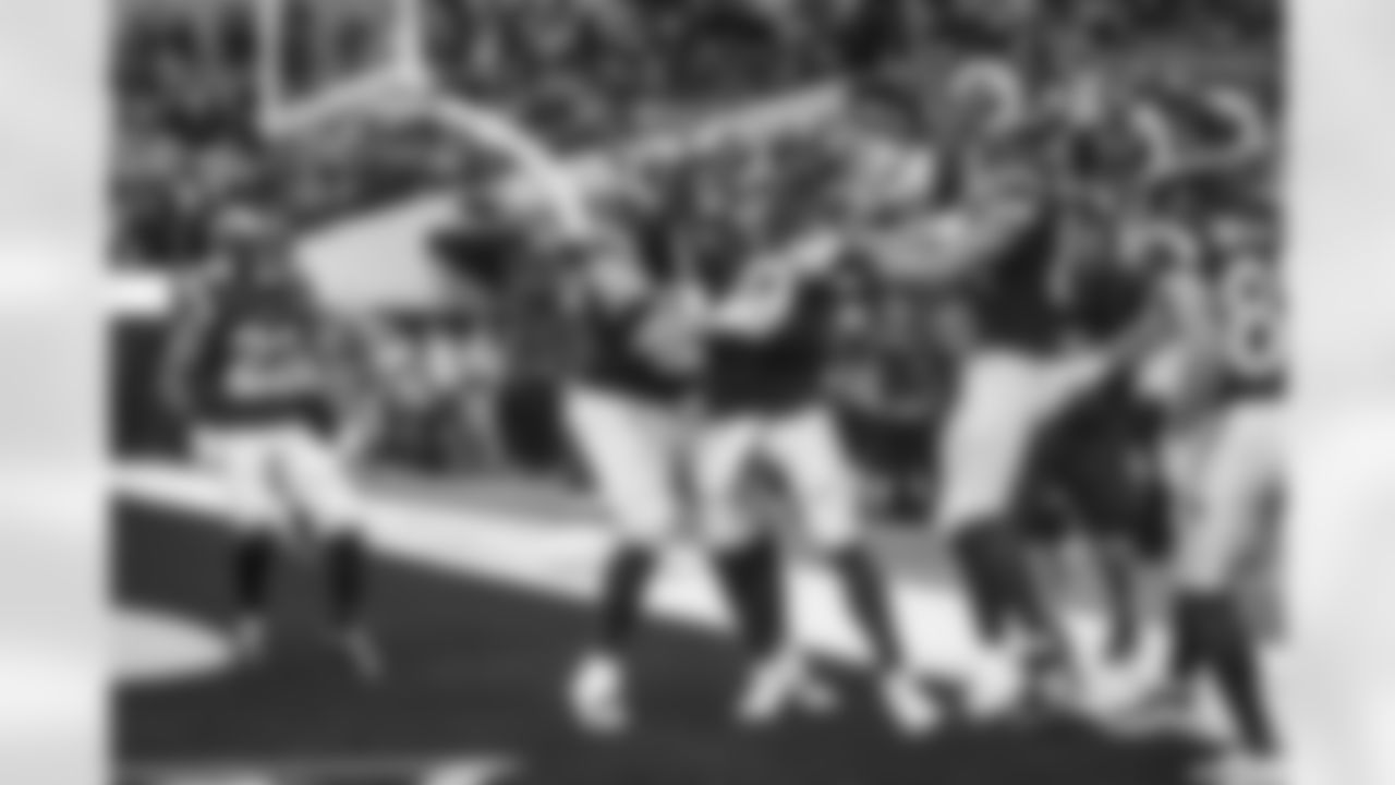 The Los Angeles Rams take on the Detroit Lions in week 15 of the 2025 NFL regular season.