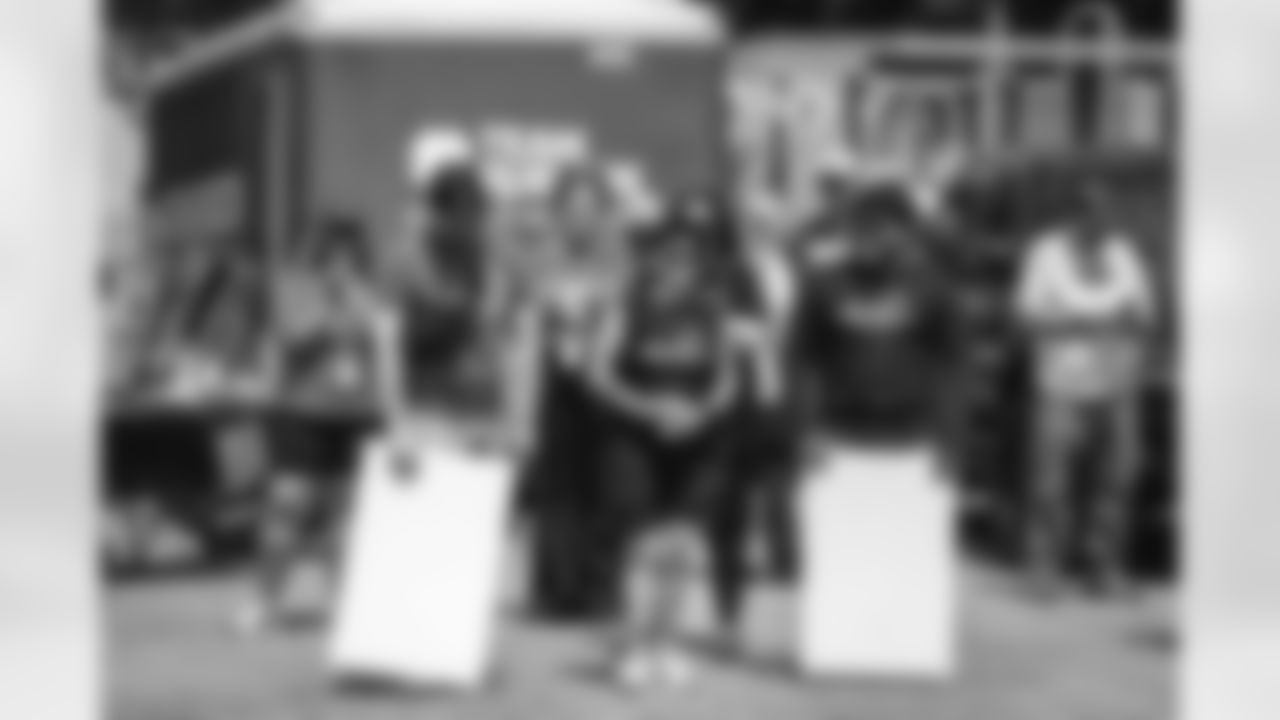 E_250606_1059_City_Year_Beautification_13804