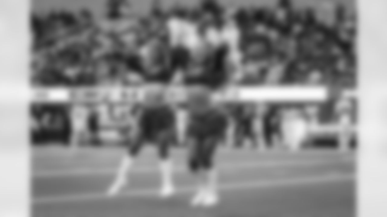 The Los Angeles Rams take on the Detroit Lions in week 15 of the 2025 NFL regular season.