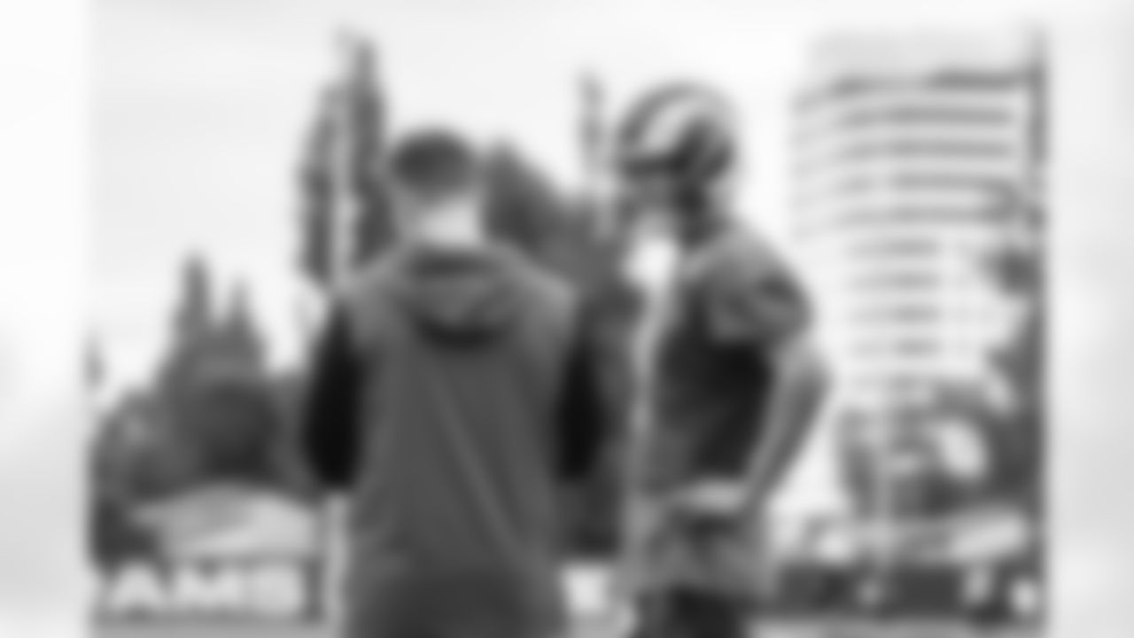 E_251112_Regular_Season_Week11_Practice_0022