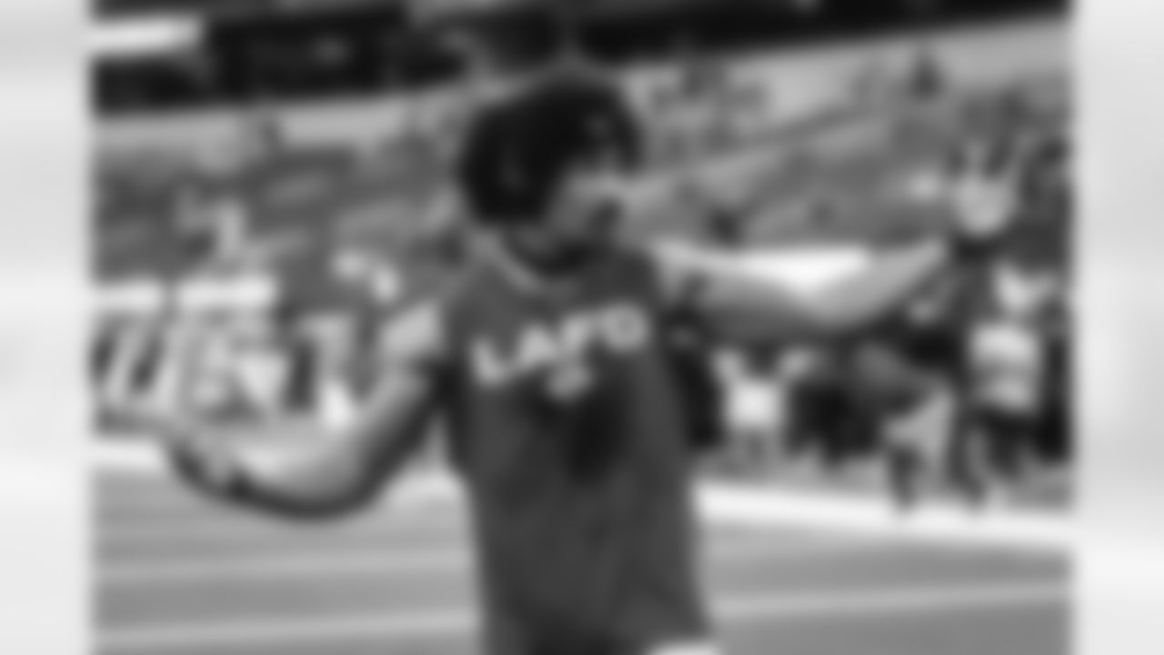 The Los Angeles Rams take on the Arizona Cardinals in week 18 of the 2025 NFL regular season.