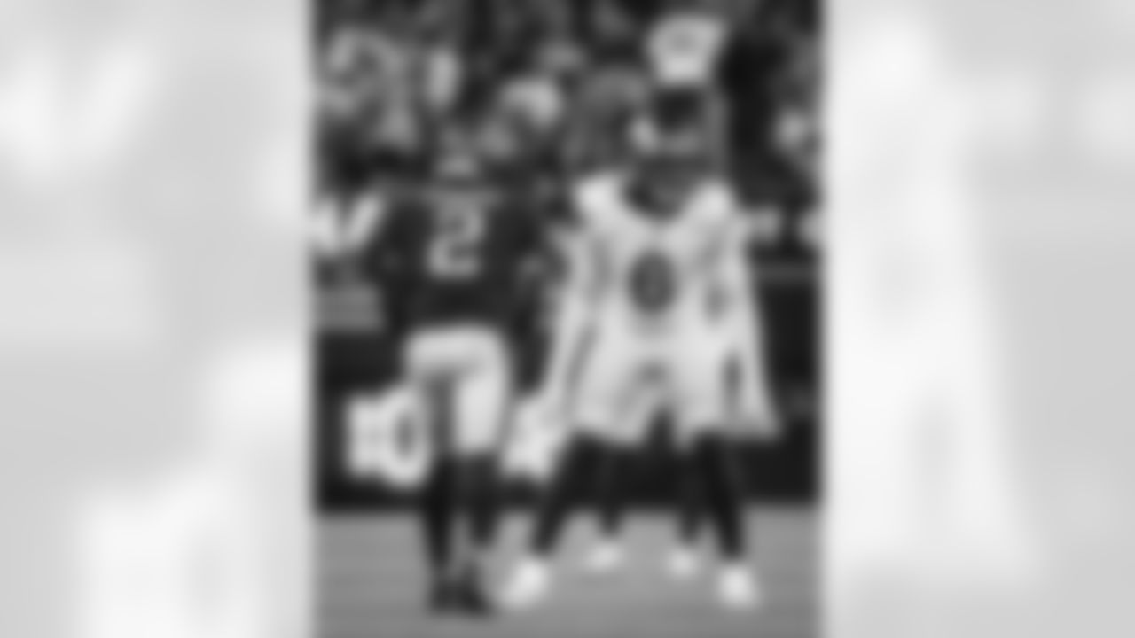 The Los Angeles Rams take on the Tampa Bay Buccaneers in week 12 of the 2025 NFL regular season.