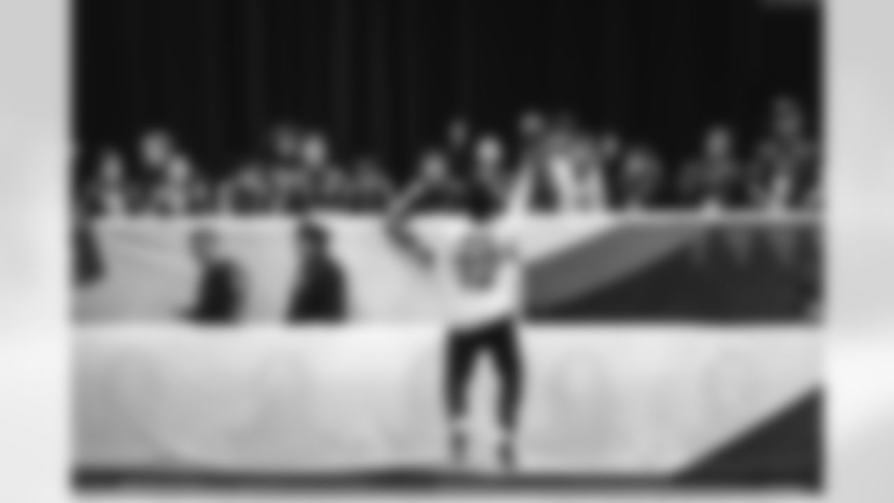 E_260203_Pro_Bowl_Games_BT_00193