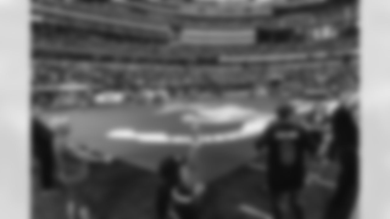 The Los Angeles Rams take on the New Orleans Saints in week 9 of the 2025 NFL regular season.