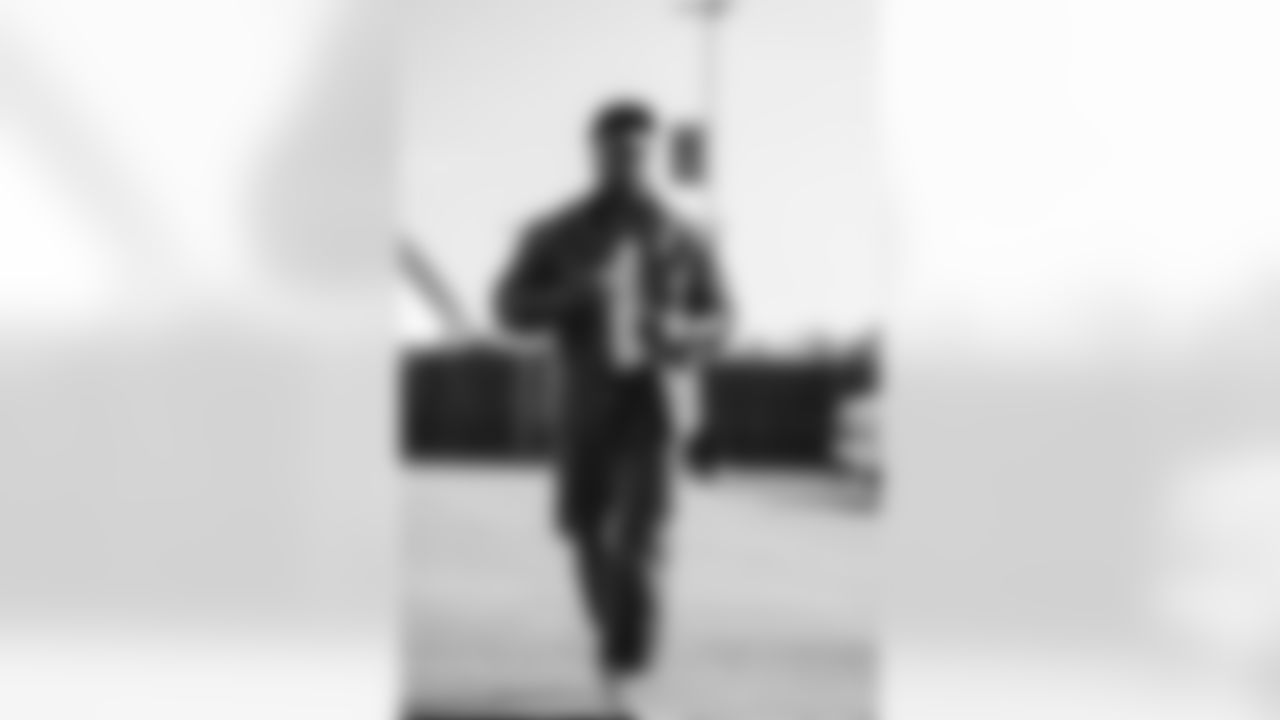 0 OLB Byron Young arrives at SoFi Stadium for today's matchup against the Lions