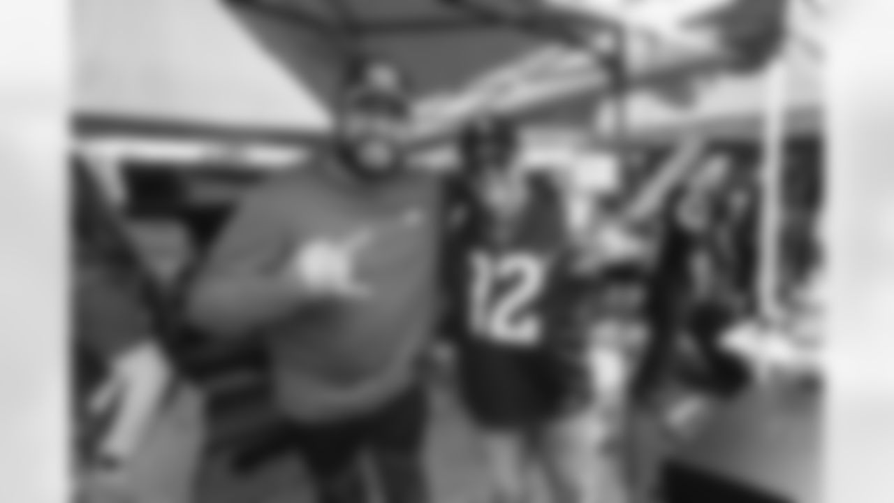 The Los Angeles Rams take on the New Orleans Saints in week 9 of the 2025 NFL regular season.