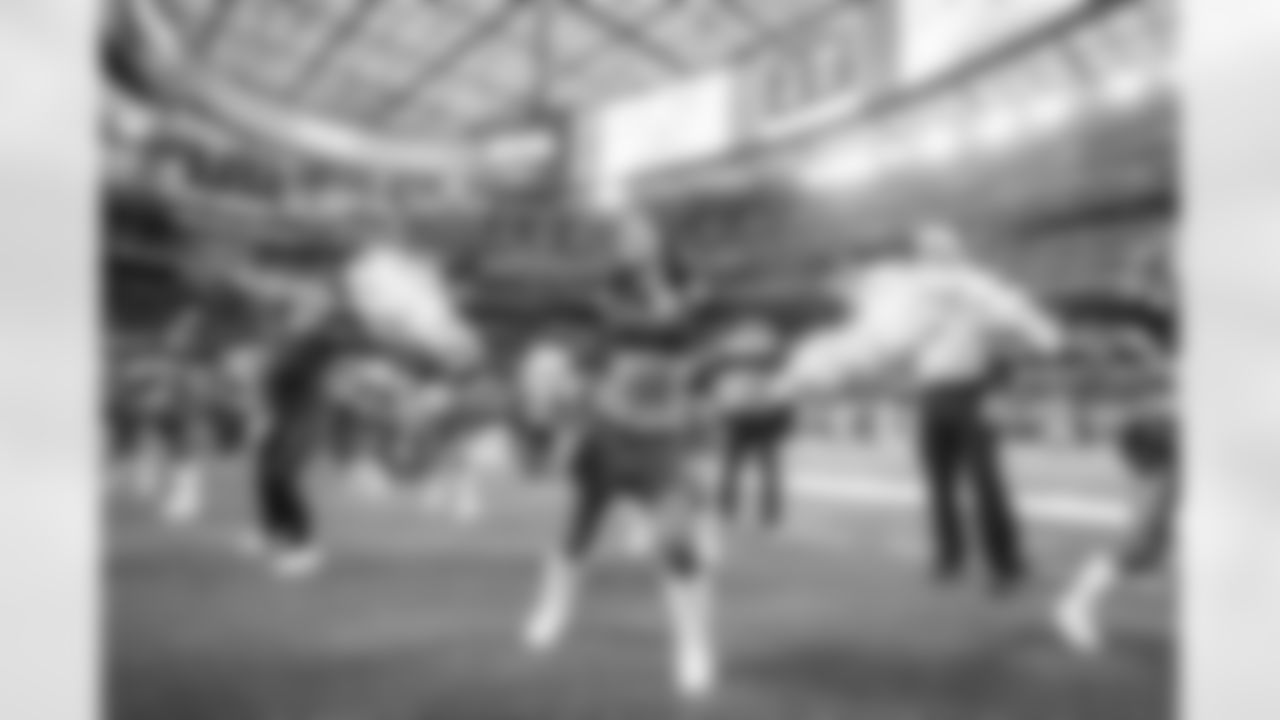 The Los Angeles Rams take on the Arizona Cardinals in week 18 of the 2025 NFL regular season.