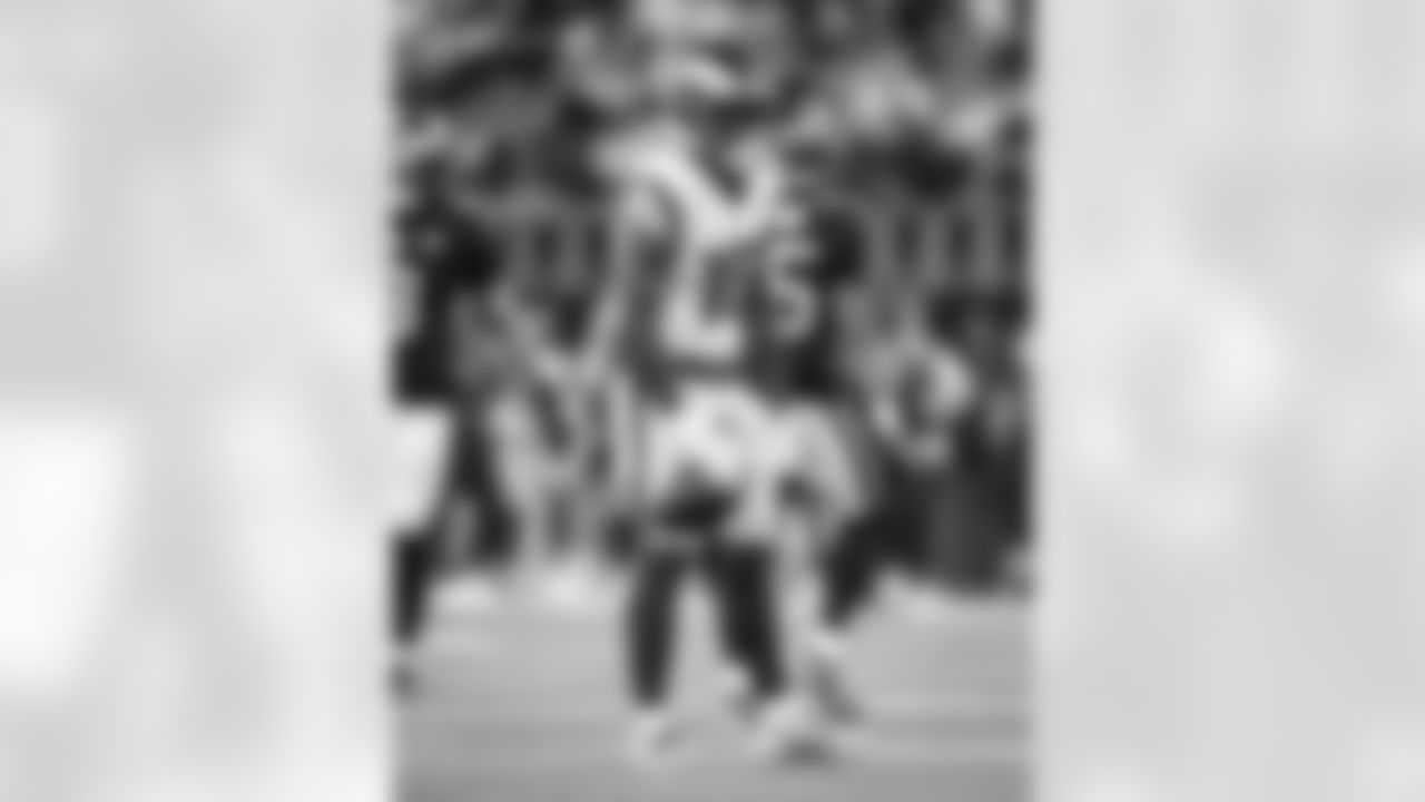 The Los Angeles Rams take on the Tampa Bay Buccaneers in week 12 of the 2025 NFL regular season.