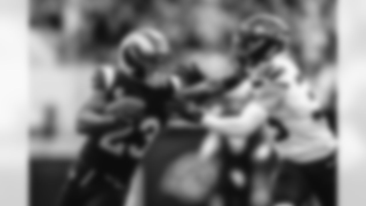 The Los Angeles Rams take on the Seattle Seahawks in week 11 of the 2025 NFL regular season.