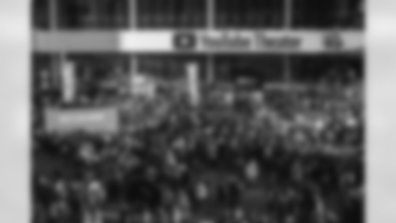 The Los Angeles Rams take on the Tampa Bay Buccaneers in week 12 of the 2025 NFL regular season.