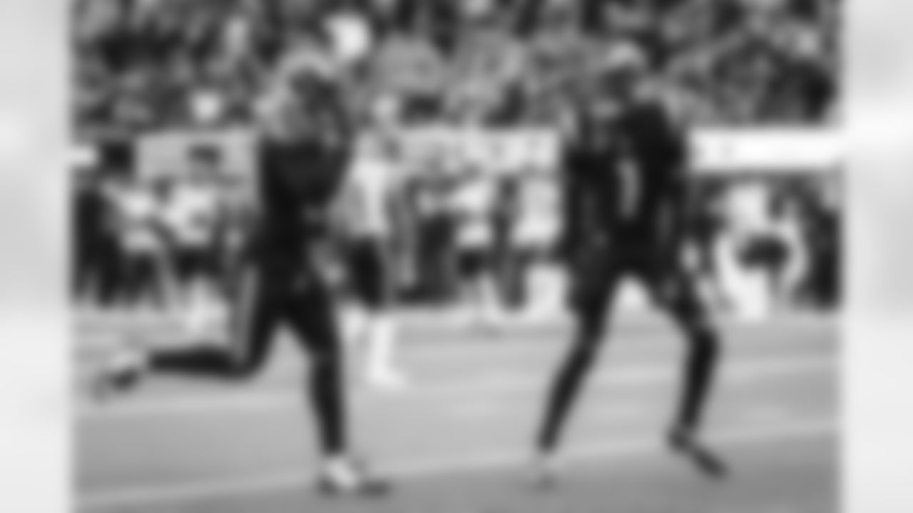 The Los Angeles Rams take on the Seattle Seahawks in week 10 of the 2025 NFL regular season.