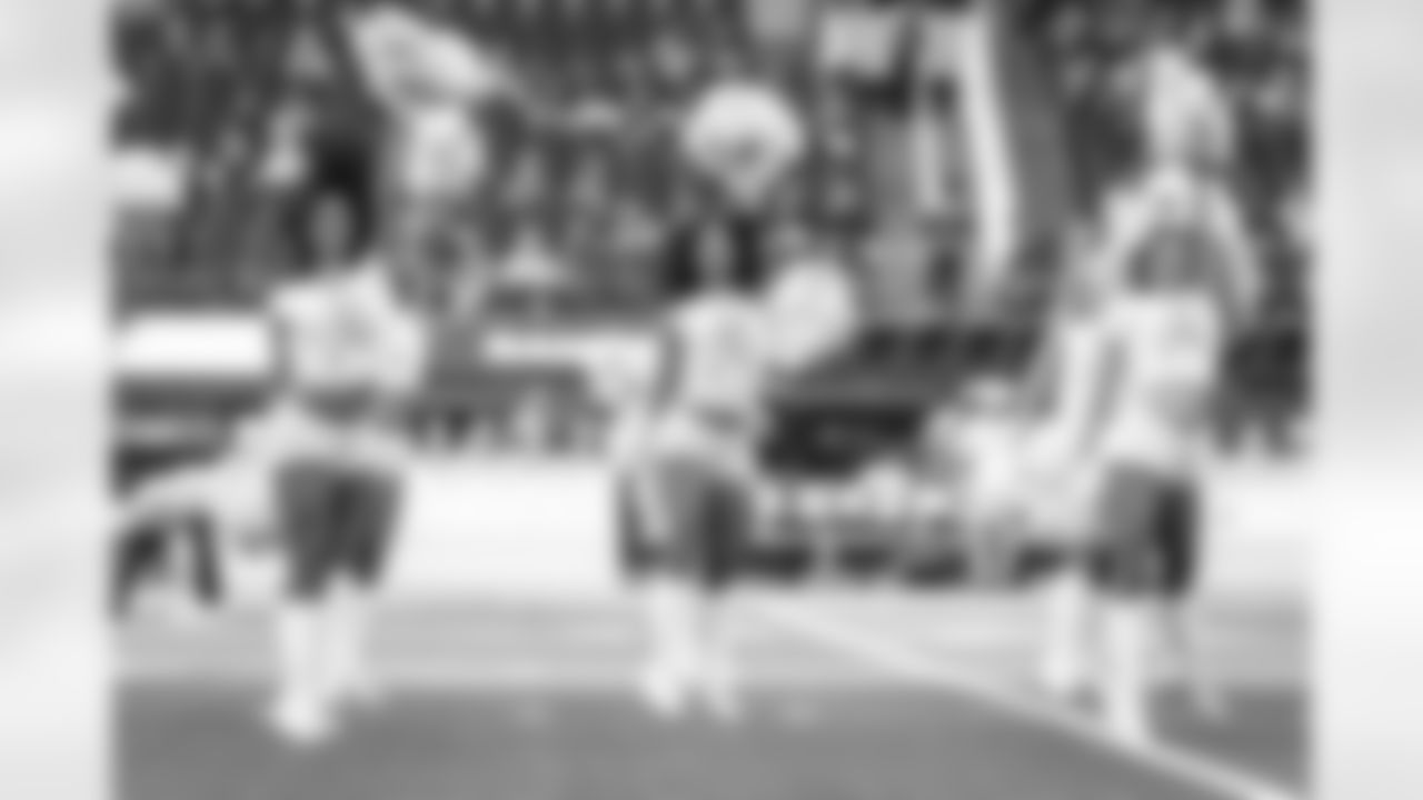 The Los Angeles Rams take on the New Orleans Saints in week 9 of the 2025 NFL regular season.