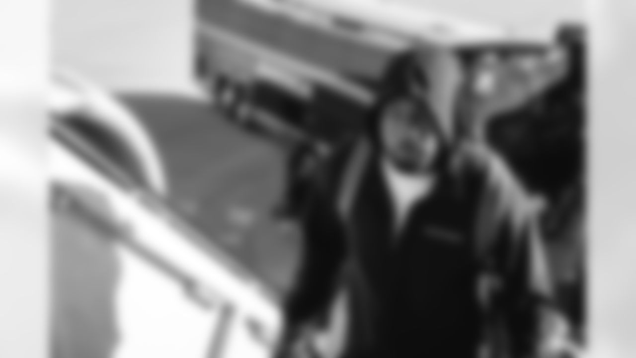 E_251206_Regular_Season_Week_14_Travel_BT_0064