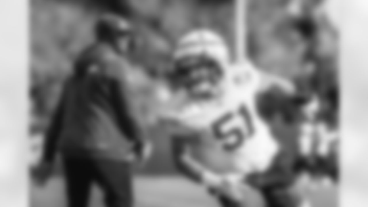 E_260101_Regular_Season_Week18_Practice_BT_007270092