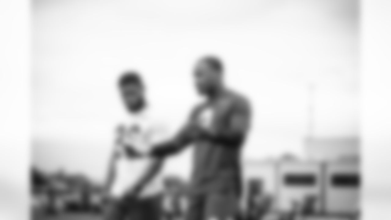 Robert Woods | Assistant Wide Receivers Coach