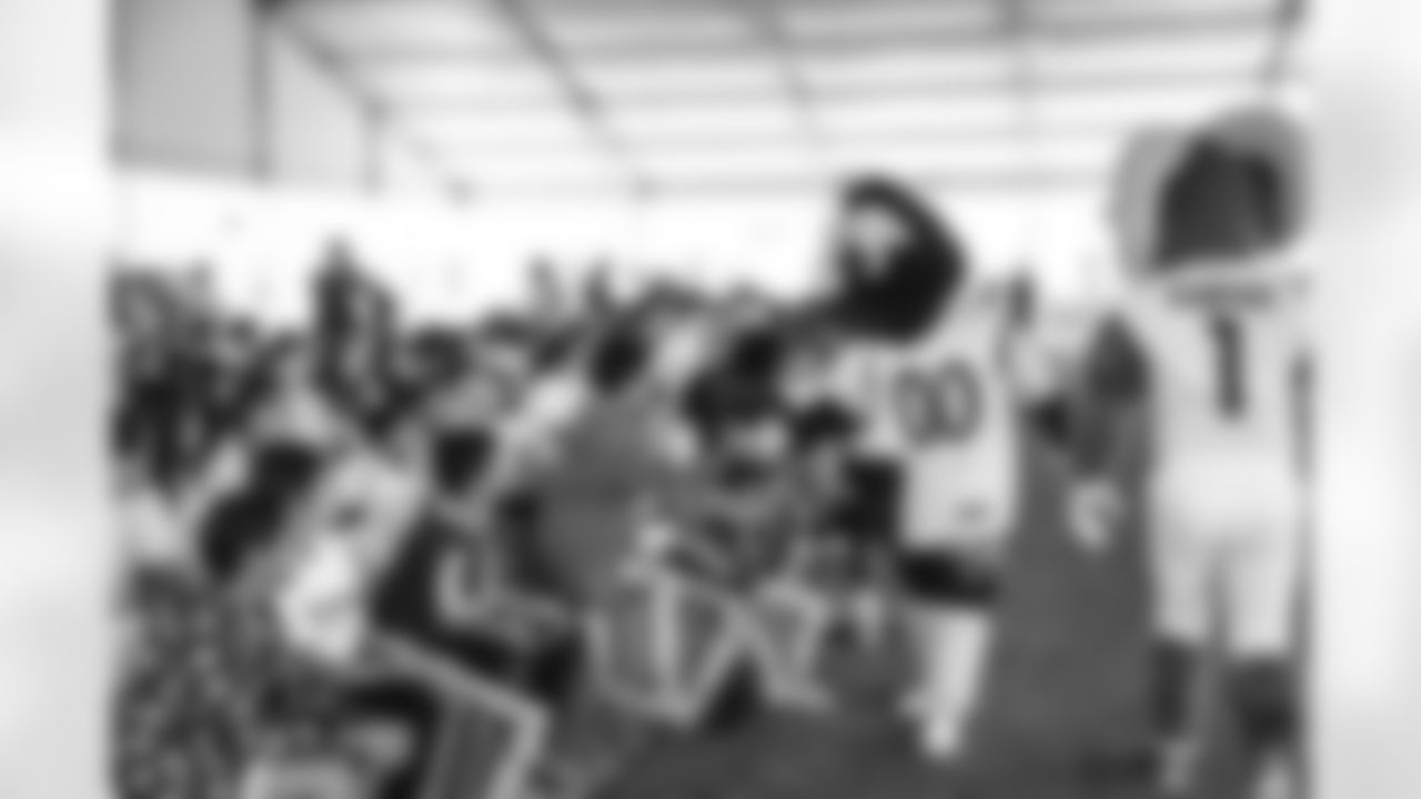 E_250914_Football_Meets_Football_Clinic_JM_0021