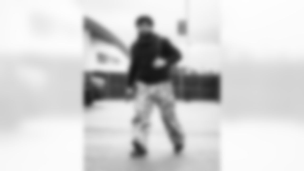 The Los Angeles Rams take on the Arizona Cardinals in week 18 of the 2025 NFL regular season.