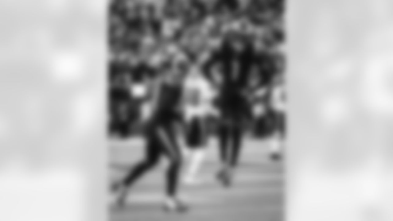 The Los Angeles Rams take on the Seattle Seahawks in week 11 of the 2025 NFL regular season.