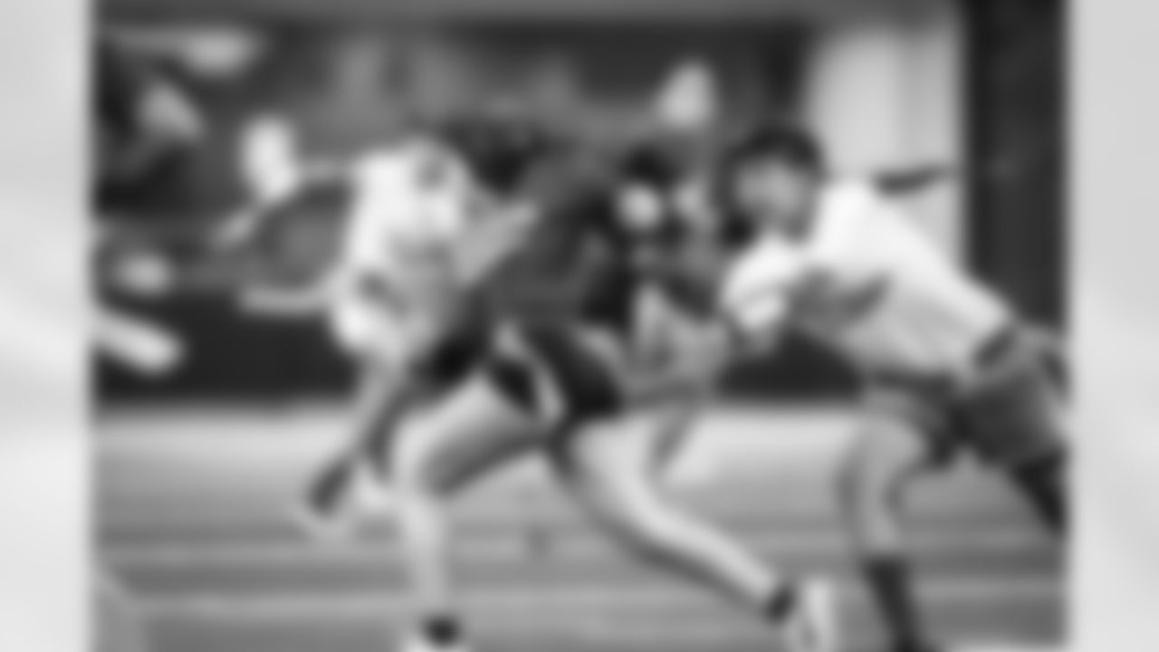 The Los Angeles Rams take on the Los Angeles Chargers in week 2 of the 2025 NFL preseason.