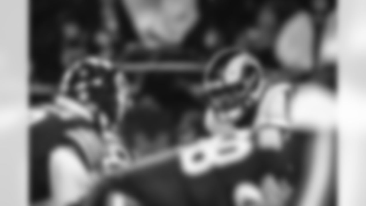 The Los Angeles Rams take on the Chicago Bears in the divisional round of the 2025 NFL post season.