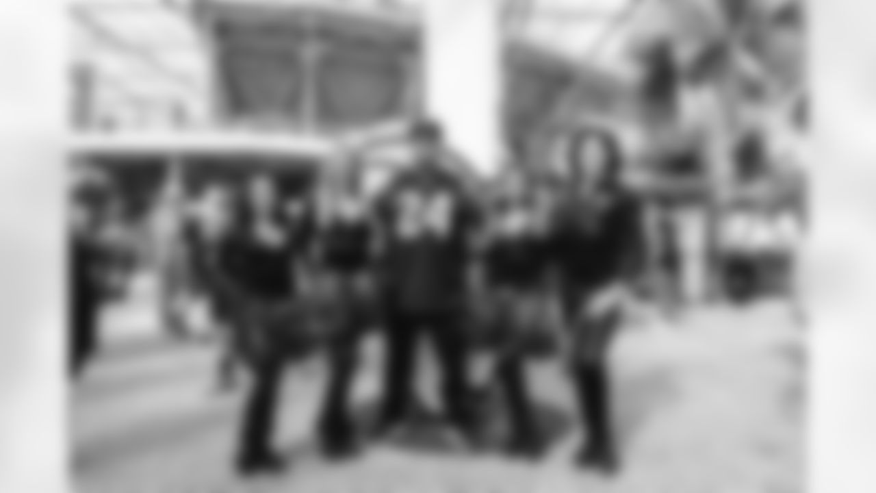 The Los Angeles Rams take on the Seattle Seahawks in week 11 of the 2025 NFL regular season.