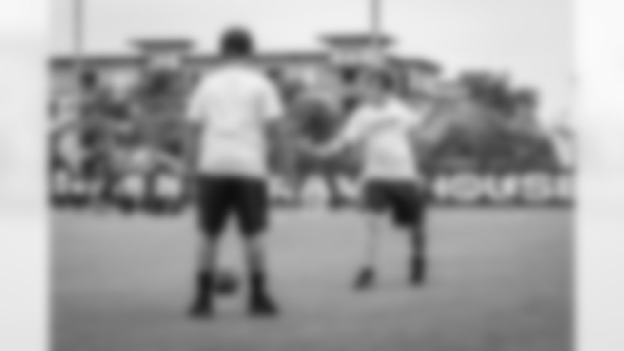 E_250914_Football_Meets_Football_Clinic_JM_0070