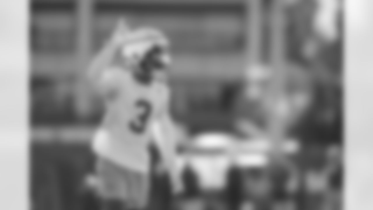 E_251203_Regular_Season_Week14_Practice_BT_00828