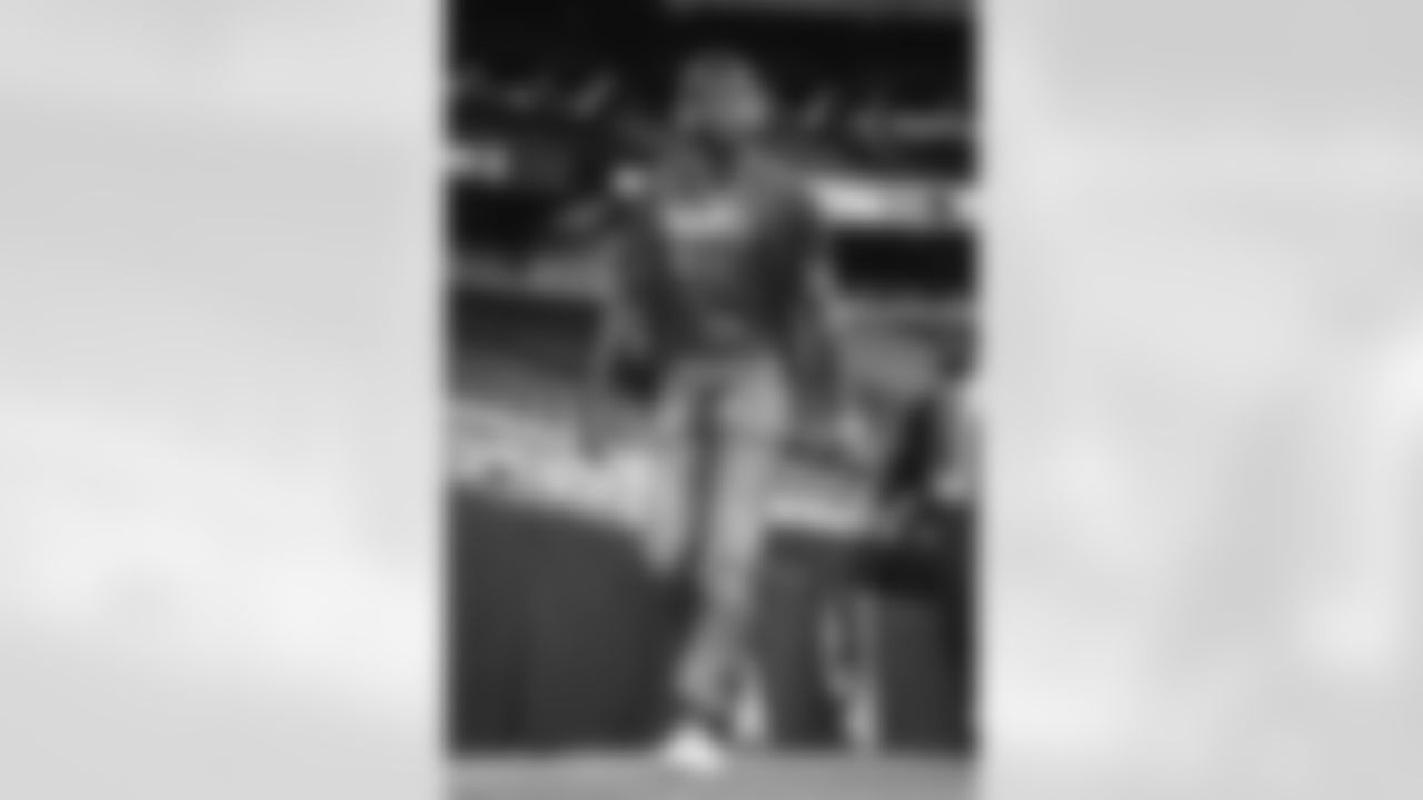 The Los Angeles Rams take on the Arizona Cardinals in week 14 of the 2025 NFL regular season.